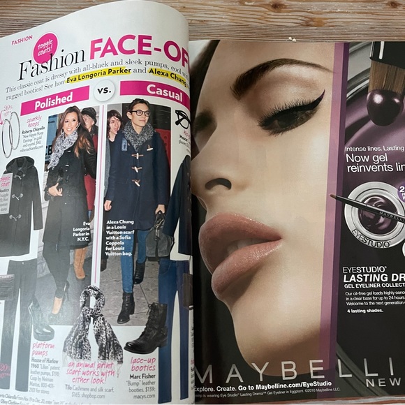 People Style Watch Magazine - Zoe Saldana Cover, December 2010 Issue - Picture 5 of 16